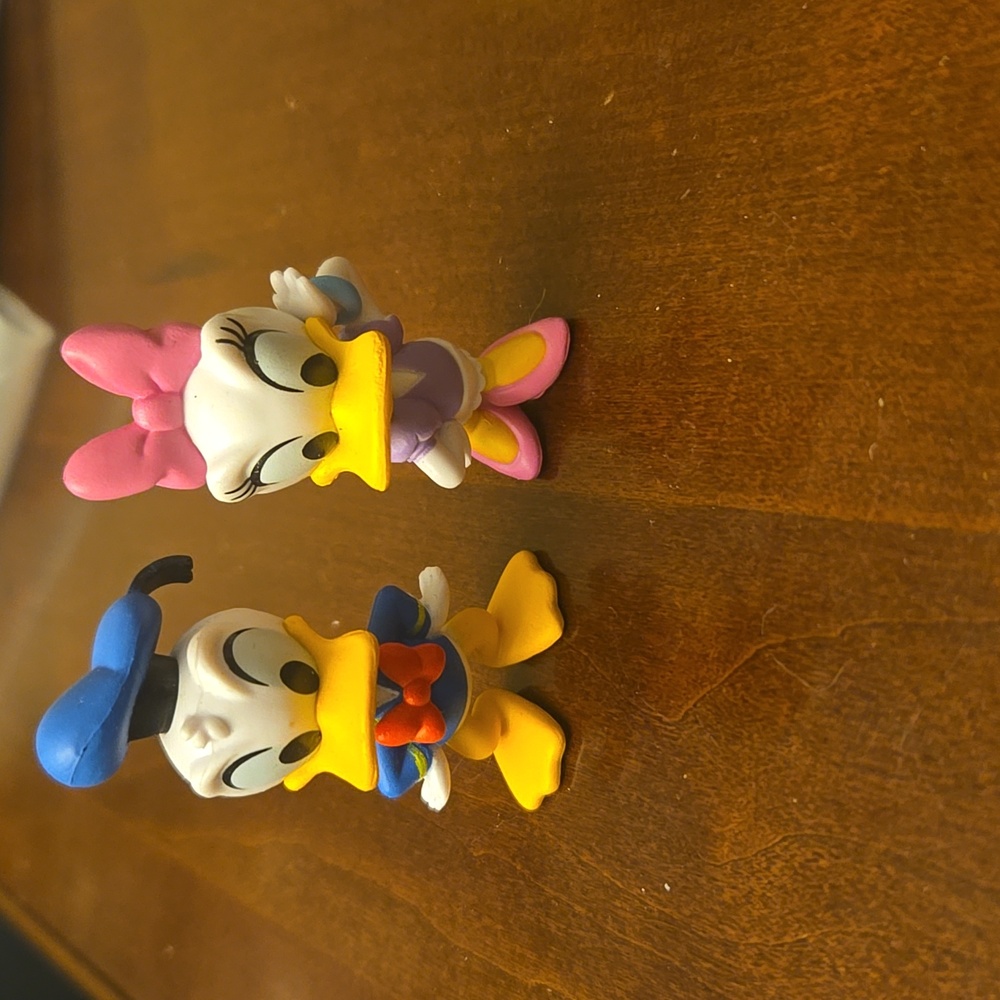 Donald Duck & Daisy Duck‎ 2 inch plastic figure set
